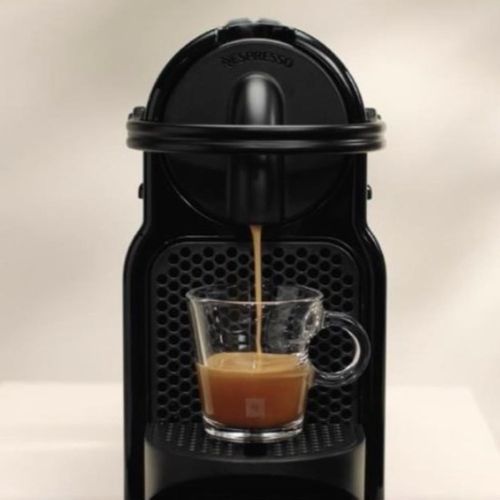 NESPRESSO EKSPRES DO KAWY NA KAPSUŁKI CIŚNIENIOWY INISSIA KAPSUŁKOWY +14KAW na Arena.pl