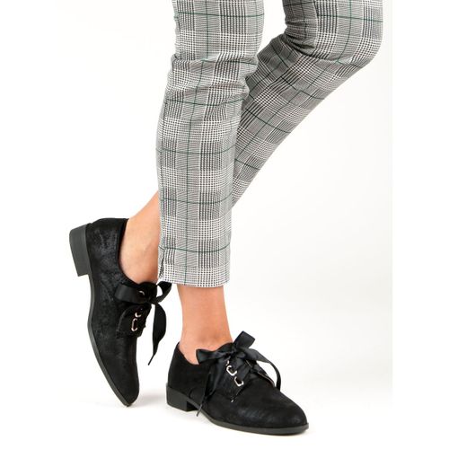 Wiązane półbuty r.40 na Arena.pl