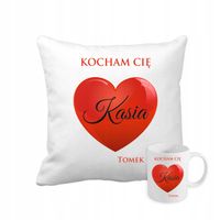 Zestaw PODUSZKA + KUBEK z nadrukiem serca PREZENT NA WALENTYNKI Z IMIENIEM