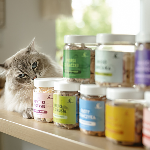 Liofilizowane mięso cielęce, wątróbka strusia, żołądki z kurczaka dla psa na Arena.pl