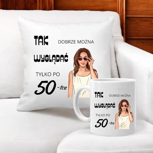 PODUSZKA I KUBEK PREZENT NA URODZINY 40 50 60 LAT DOWOLNY WIEK I IMIĘ na Arena.pl