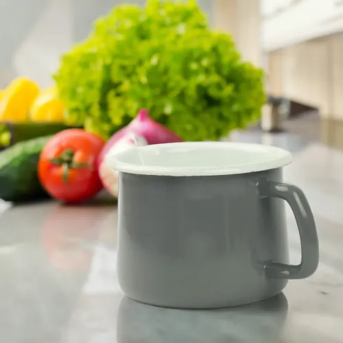 EMALIOWANY KUBEK Z WYLEWKĄ DZBANUSZEK NA KUCHENKĘ Z DZIÓBKIEM 1,7L SZARY na Arena.pl
