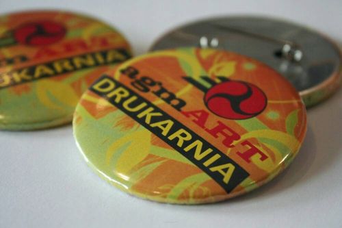 Przypinki buttony BOMBOWY CHŁOPAK prezent na Arena.pl
