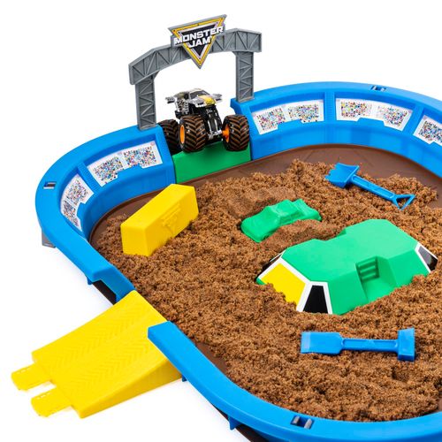 Spin Master Monster Jam Arena, piasek i auto Max-D na Arena.pl