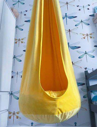 huśtawka kokon żółty na Arena.pl