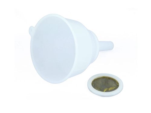 Lejek do paliwa z sitkiem na Arena.pl