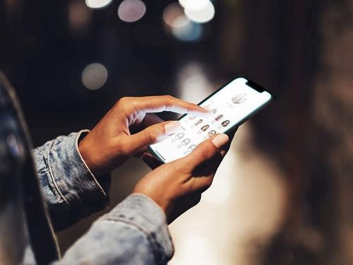 Szkło hartowane Spigen do iPhone 13/Pro, do etui na Arena.pl