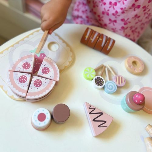TOOKY TOY Drewniany Zestaw Małego Cukiernika Słodkości do Krojenia na Rzepy w Pudełku Cukiernia Tort Sweet Cake na Arena.pl