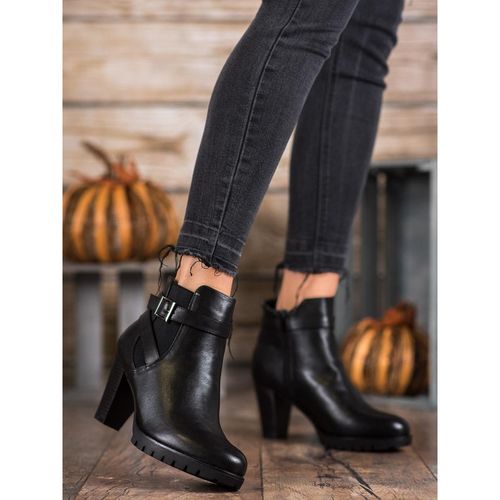 Czarne Botki Z Klamrą r.40 na Arena.pl