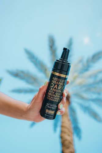 MineTan Absolute Ultra Dark - Pianka Samoopalająca 200 ml na Arena.pl