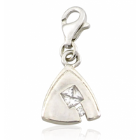SREBRNY CHARMS TRÓJKĄT Z CYRKONIĄ SREBRO PRÓBY 925