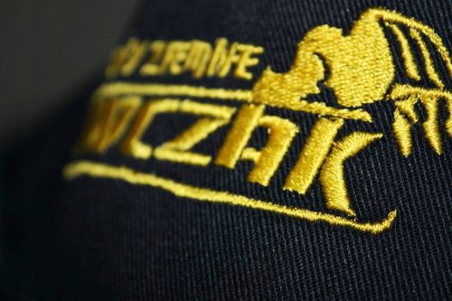 KURTKA OSTRZEGAWCZA Z WŁASNYM HAFTEM NADRUKIEM LOGO na Arena.pl