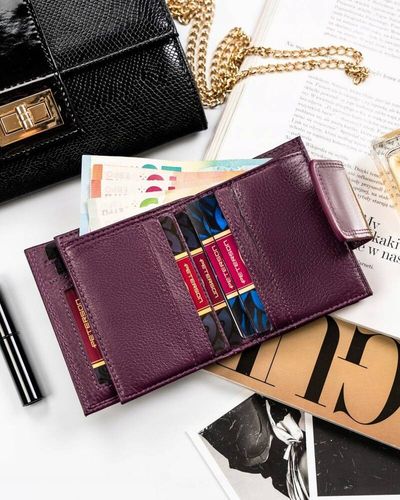 kompaktowy portfel damski z lakierowanej skóry naturalnej - peterson na Arena.pl