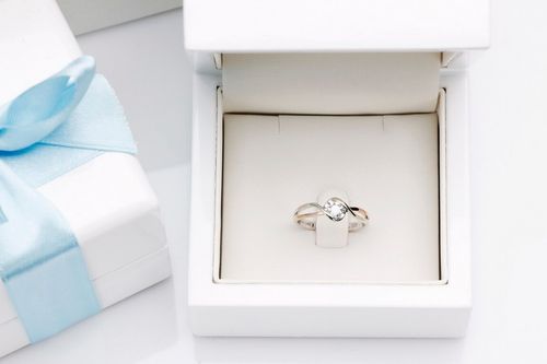 Emaga Złoty pierścionek PRD4357 - Diament na Arena.pl