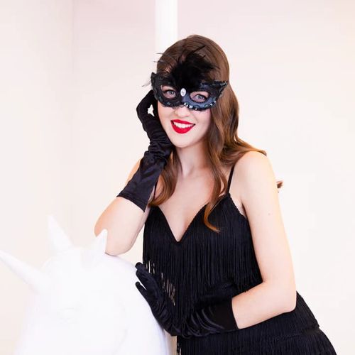 Maska karnawałowa Diament z piórami czarna na Arena.pl