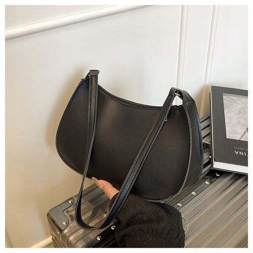 TOREBKA DAMSKA CZARNA NA RAMIĘ SKÓRA EKO KUFEREK LISTONOSZKA POJEMNA na Arena.pl