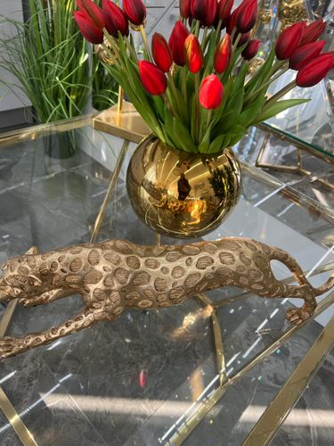 Złoty wazon ze stali osłonka na Arena.pl