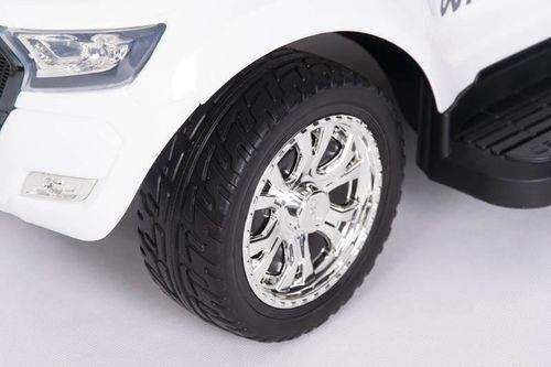 E00111 Jeździdełko Ford Licencja White na Arena.pl