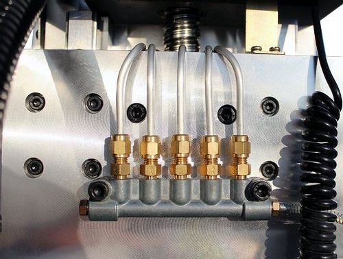 Frezarka CNC 6090 INDUSTRY pompa Becker KVT 3.140 na Arena.pl