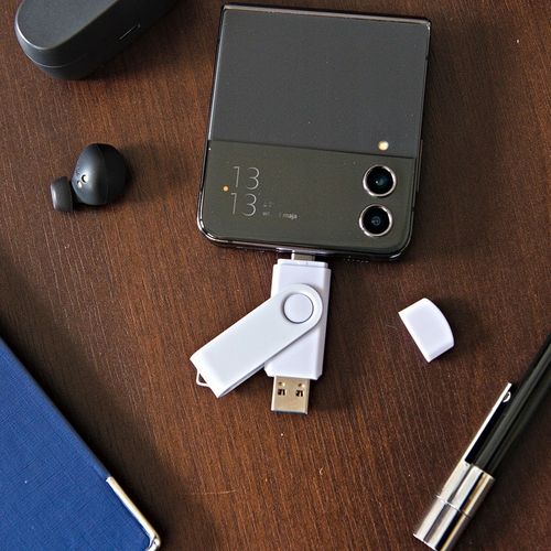 Pendrive prezent 64 GB 3.0 USB-C TYP C BIAŁY BEZ GRAWERA na Arena.pl