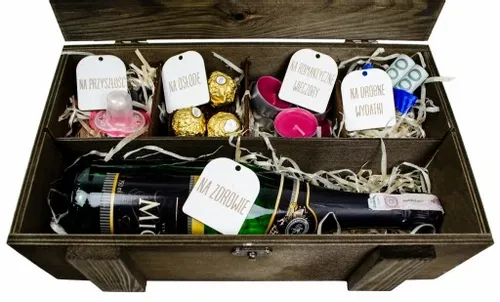 KUFEREK SKRZYNKA PREZENT NA URODZINY URODZINOWY 18 30 40 50 na Arena.pl