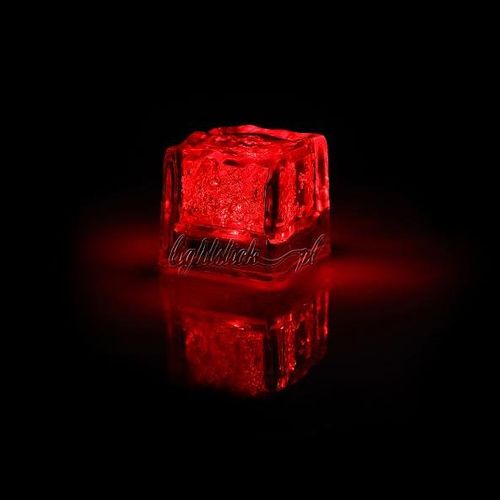 Świecące kostki lodu na Arena.pl