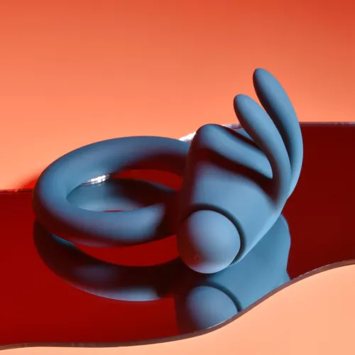 playboy pleasure bunny buzzer - silikonowy pierścień z wibracją usb na Arena.pl