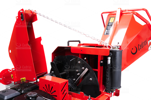 Rozdrabniacz do gałęzi Cedrus RB05 PRO HE 15KM hydrauliczny na Arena.pl