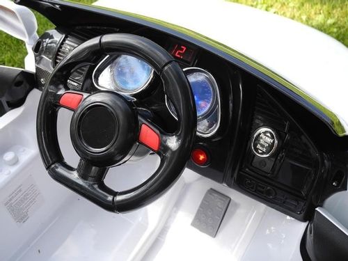 Auto na akumulator KD100 R8 Czarne na Arena.pl