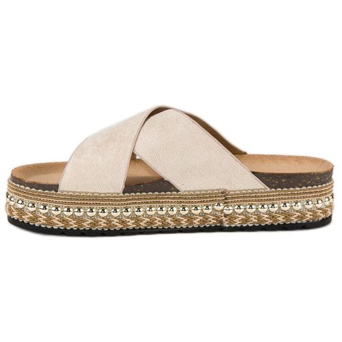 Klapki na platformie r.40 na Arena.pl