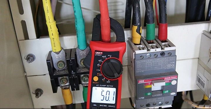 Miernik cęgowy ROZRUCHU ŁADOWANIA 600A UT204+ UNIT POKROWIEC w Zestawie zdjęcie 7