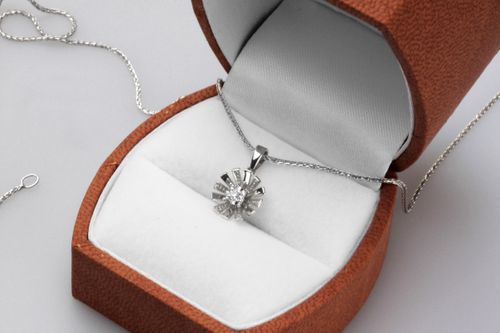 Wisiorek Staviori WBD1880 na Arena.pl