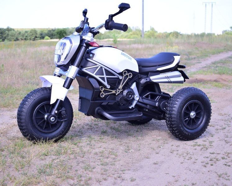 NAJNOWSZY WIELKI MOTOR , POMPOWANE KOŁA, PANEL, DŹWIĘKI, SKÓRA, STRONG2/1600 zdjęcie 5