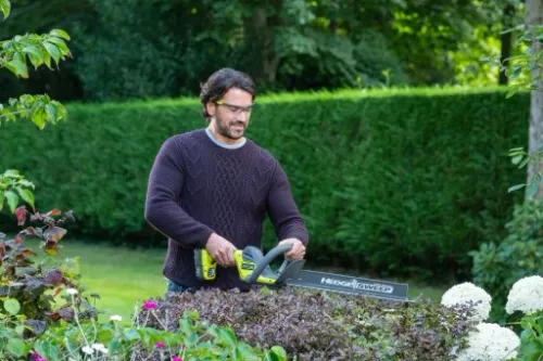 RYOBI NOŻYCE DO ŻYWOPŁOTU AKUMULATOROWE 18V SEKATOR 50CM HEDGESWEEP + 2AH na Arena.pl