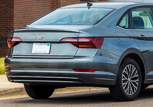 VW Jetta 2017+ Listwa CHROM na Klapę zdjęcie 1