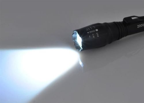 Latarka LED CREE XML-T6 na Arena.pl