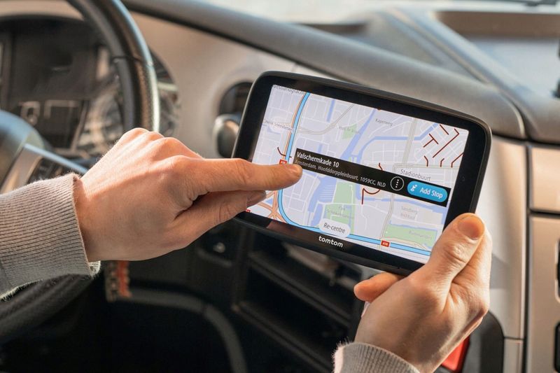 Nawigacja TOMTOM GO Expert 7 Plus zdjęcie 3