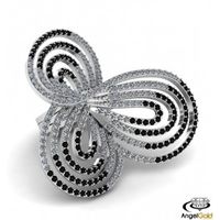 OKAZAŁY PIERŚCIONEK KWIAT Z CZARNYMI CYRKONIAMI ZE SREBRA PRÓBY 925