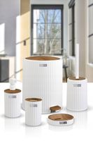 Zestaw łazienkowy 5 elementów Coliseum komplet do WC biały drewno kosz glam