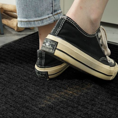 Mata wycieraczka do butów pod drzwi wejściowa czarna zewnętrzna 120 x 180cm na Arena.pl