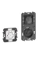 Living Now with Netatmo - Brama z gniazdem 2P+Z Czarny Legrand KG4502C