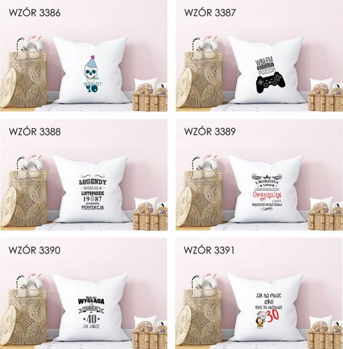 Poduszka z nadrukiem WBIŁEM TRZYDZIESTY POZIOM na Arena.pl