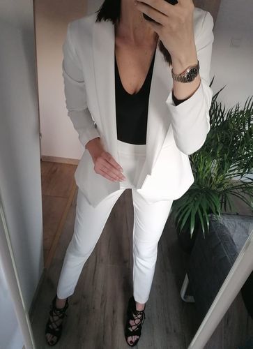 Elegancki Garnitur damski-biały S (36) na Arena.pl