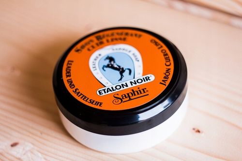 Mydło Saphir Etalon Do Czyszczenia Skór Gładkich Z Gąbką 100 Ml na Arena.pl