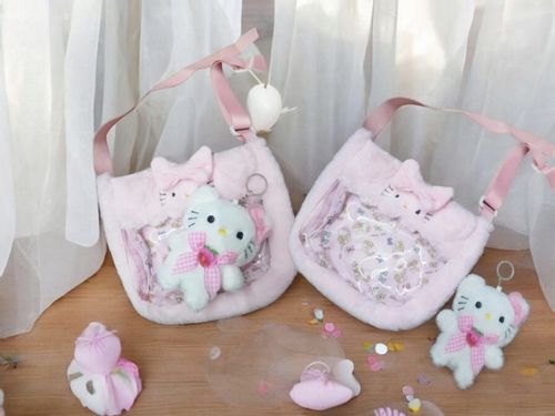 Torebka z Uroczym breloczkiem pluszowym Hello Kitty DZIECIĘCA MŁODZIEŻOWA na Arena.pl