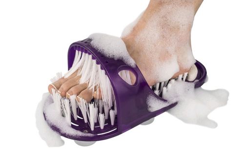 Szczotka do pedicure z pumeksem do mycia i masażu stóp pod prysznic na Arena.pl