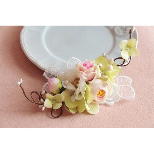 GRZEBYK ŚLUBNY BOGATE KWIATY Z KORONKĄ G70 na Arena.pl