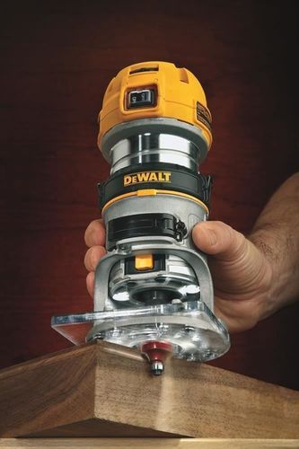 DEWALT FREZARKA DO KRAWĘDZI 900W D26200 na Arena.pl