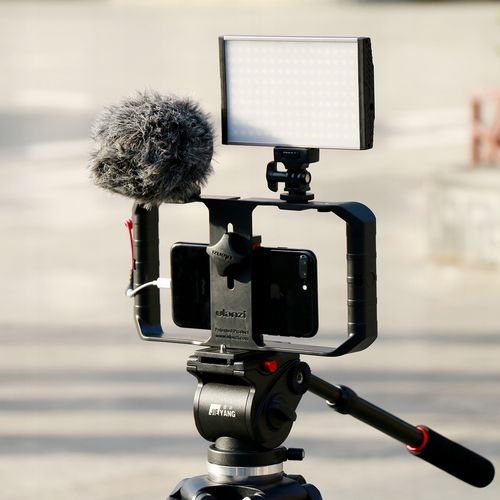Klatka operatorska ULANZI U-Rig Pro do smartfonu na Arena.pl