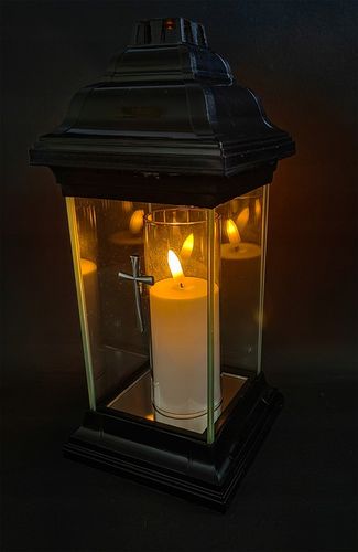 Znicz kapliczka szklany prosty lampion z krzyżem czarny 31cm na Arena.pl